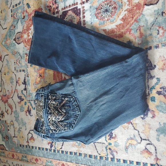 Miss Me Jeans - Picture 1 of 9